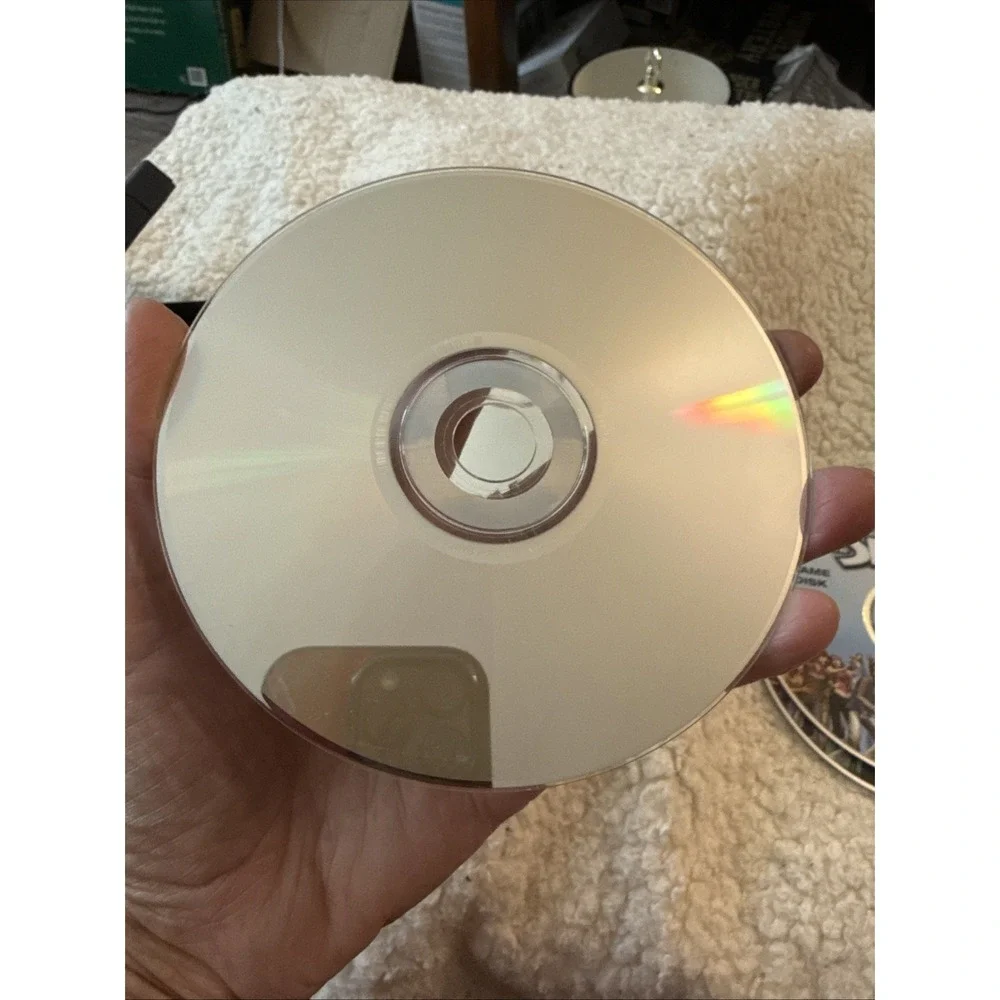 The Sims 2 (PC, 2004 - 5 Discs) Complete No Manual Pre Owned Case Needs Work